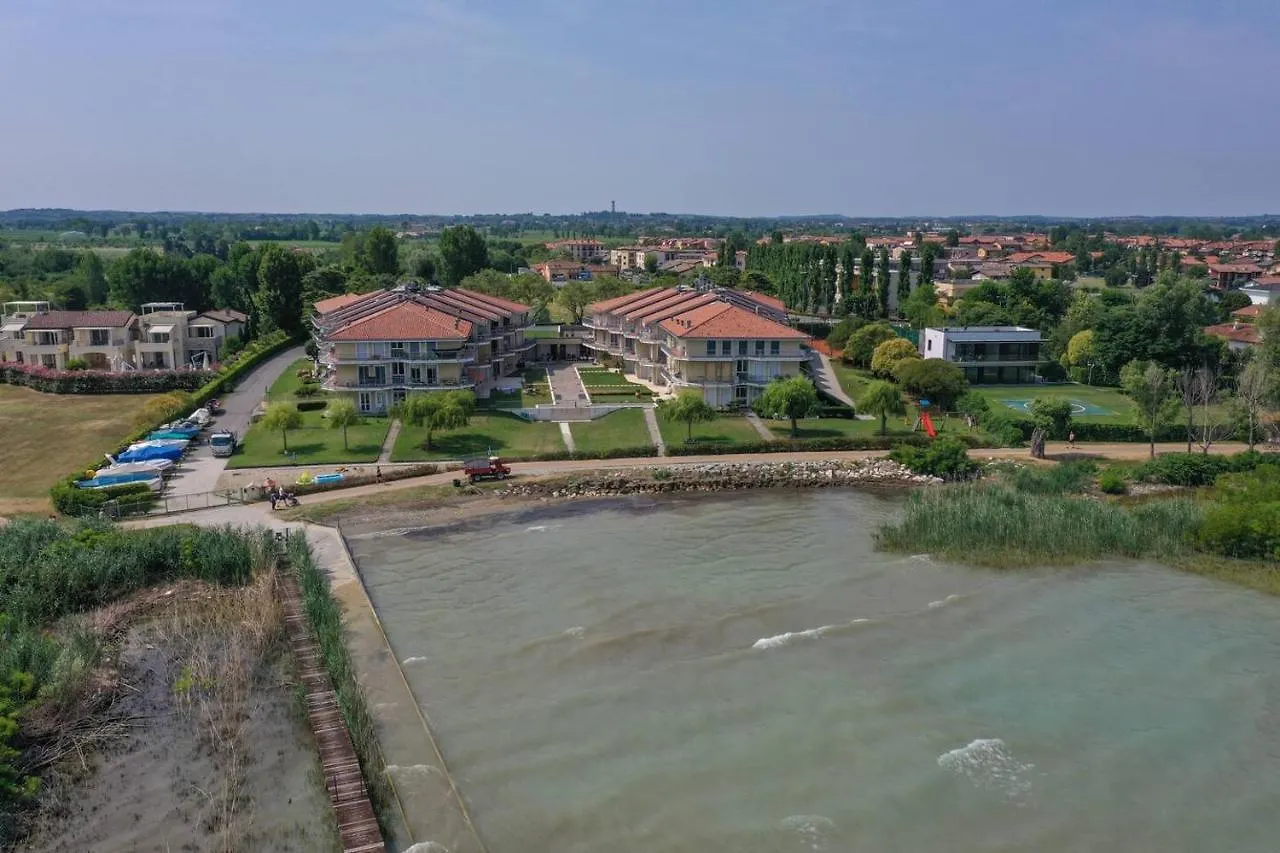 La Reggia Lejlighed Sirmione 0*,  Italien